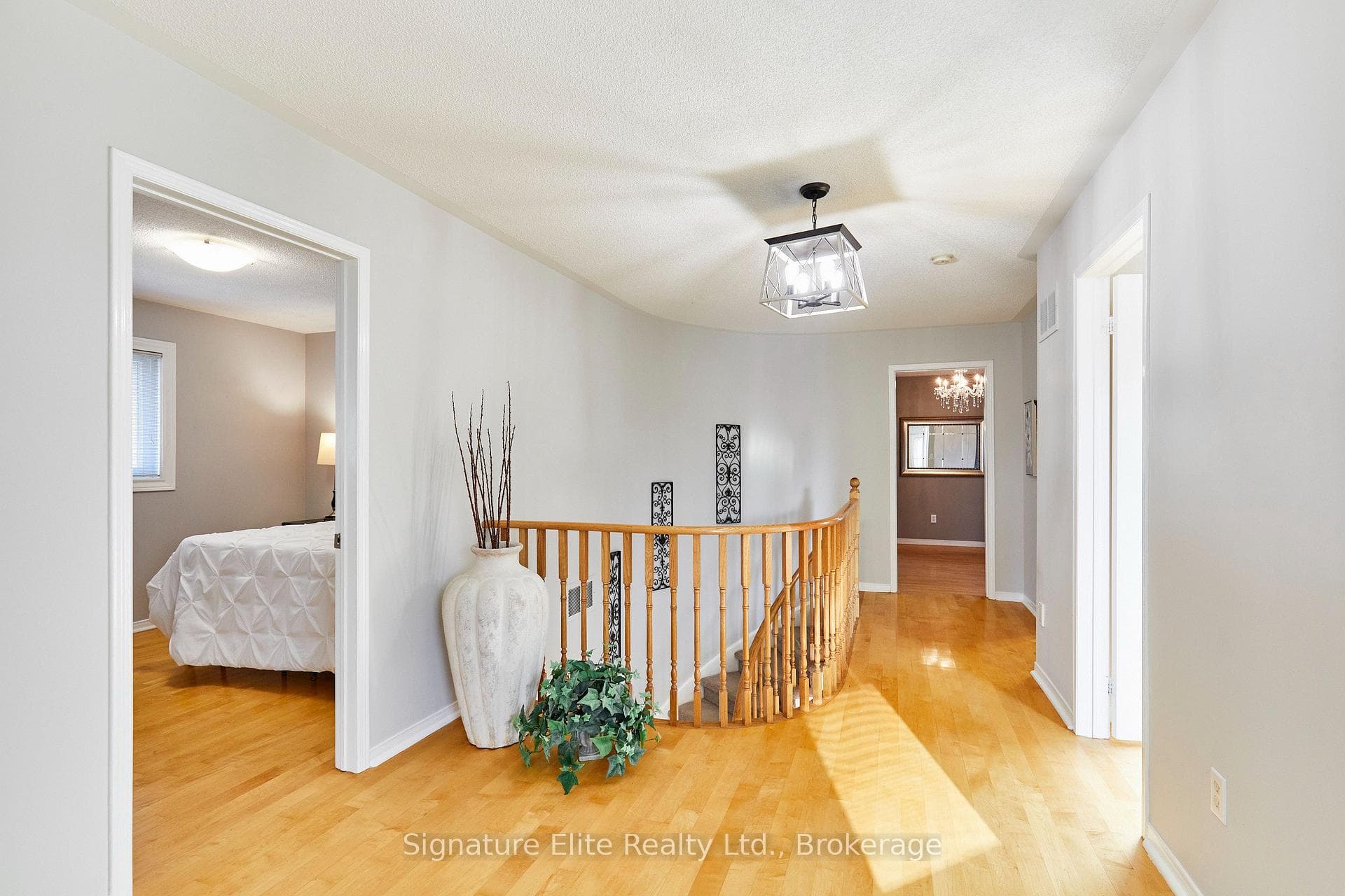 954 Mantle Crescent photo 21