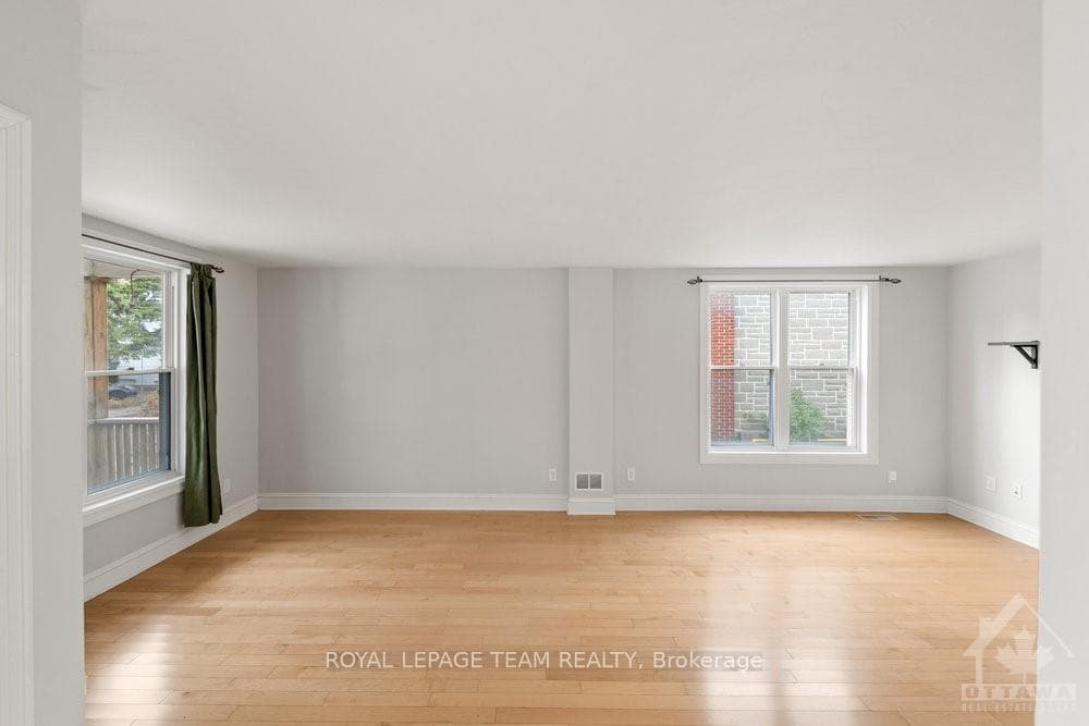 426 GEORGE Street photo 5