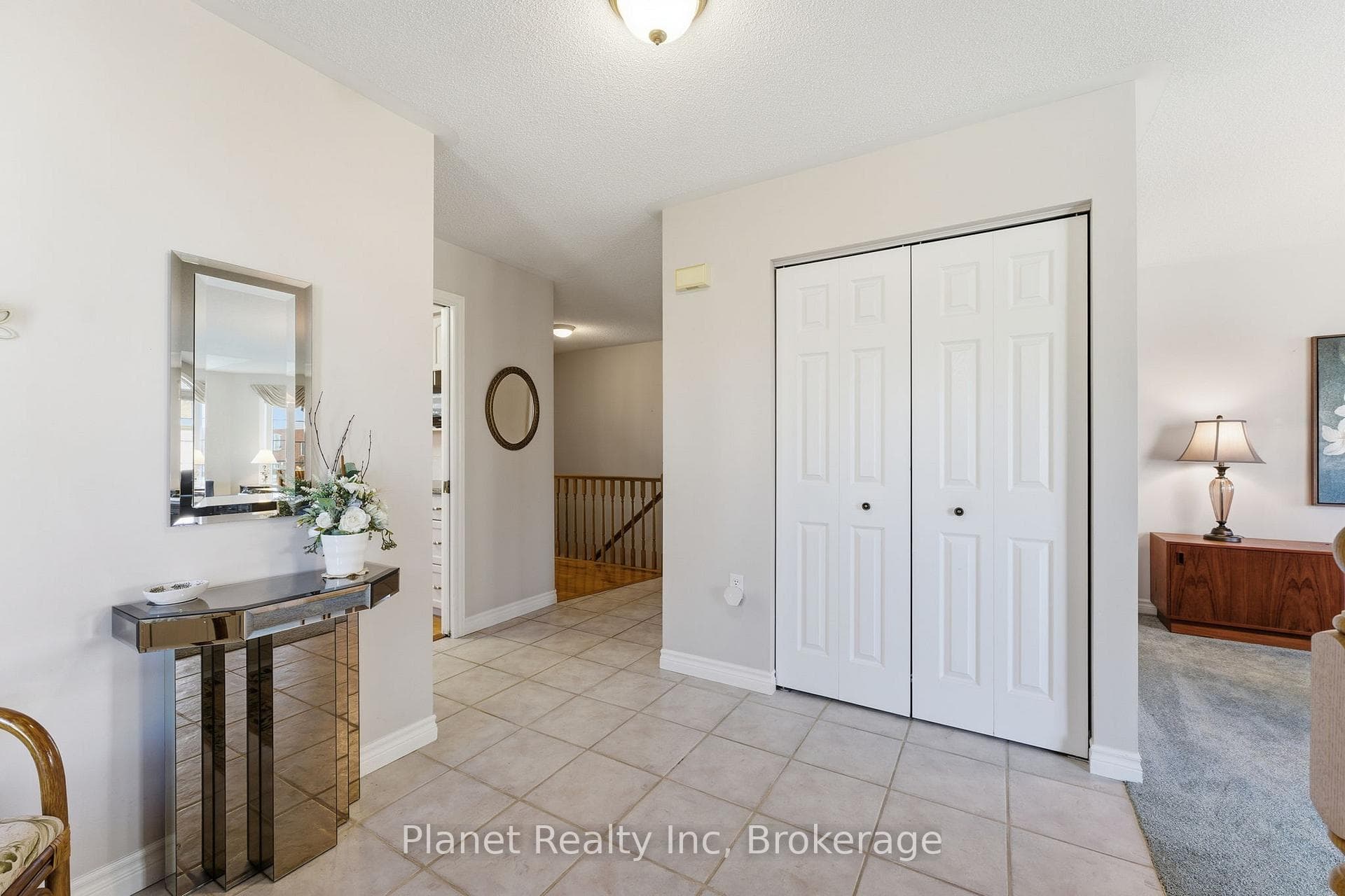 2 Sprucehaven Court photo 5