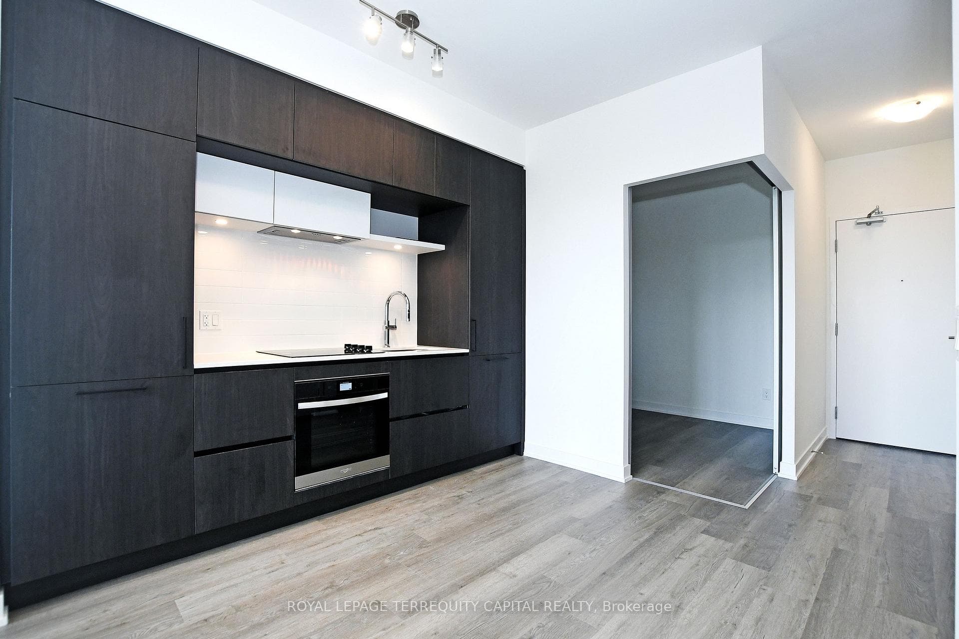 6 David Eyer Road Unit 609 photo 12