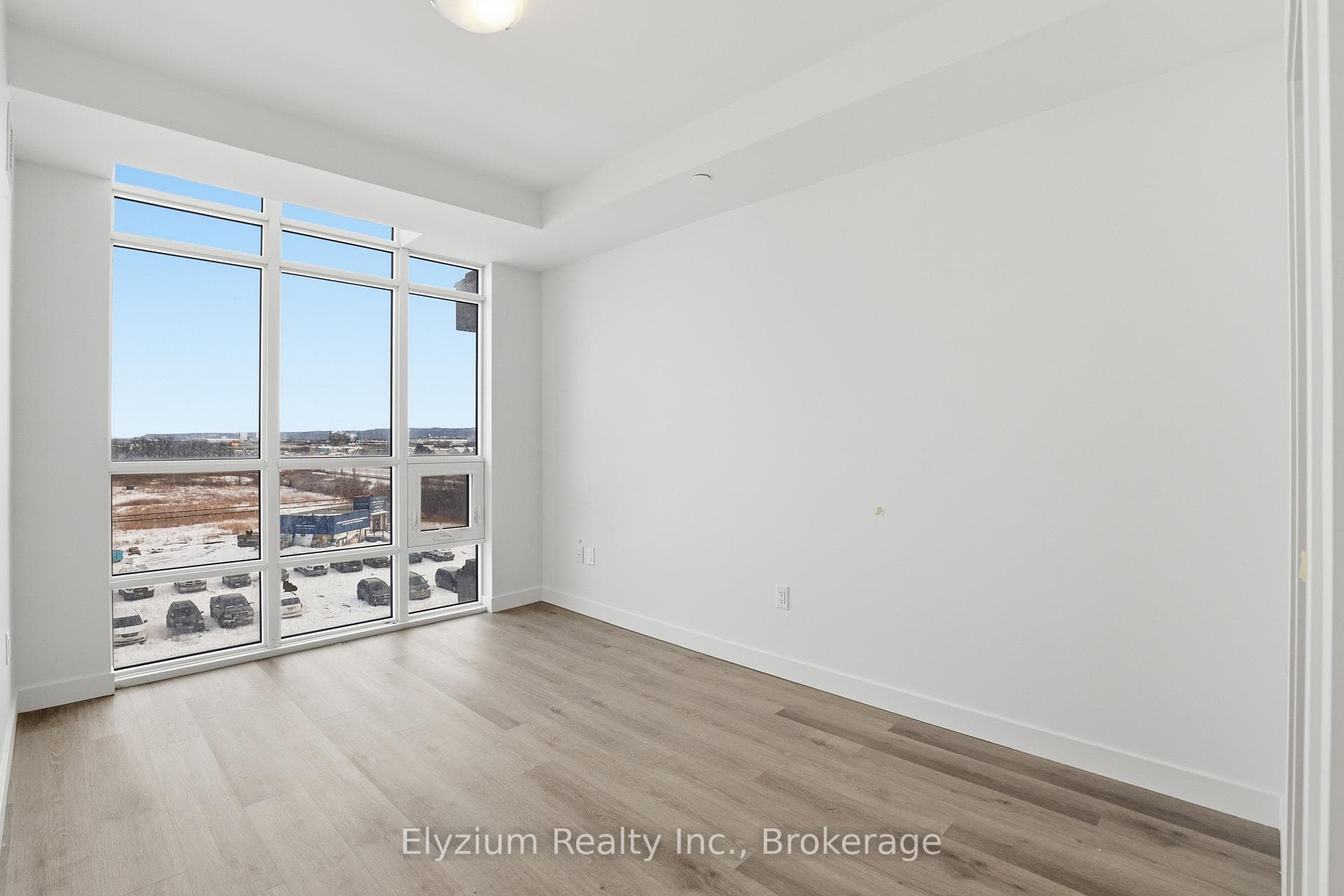 461 Green Road Unit 515 photo 18