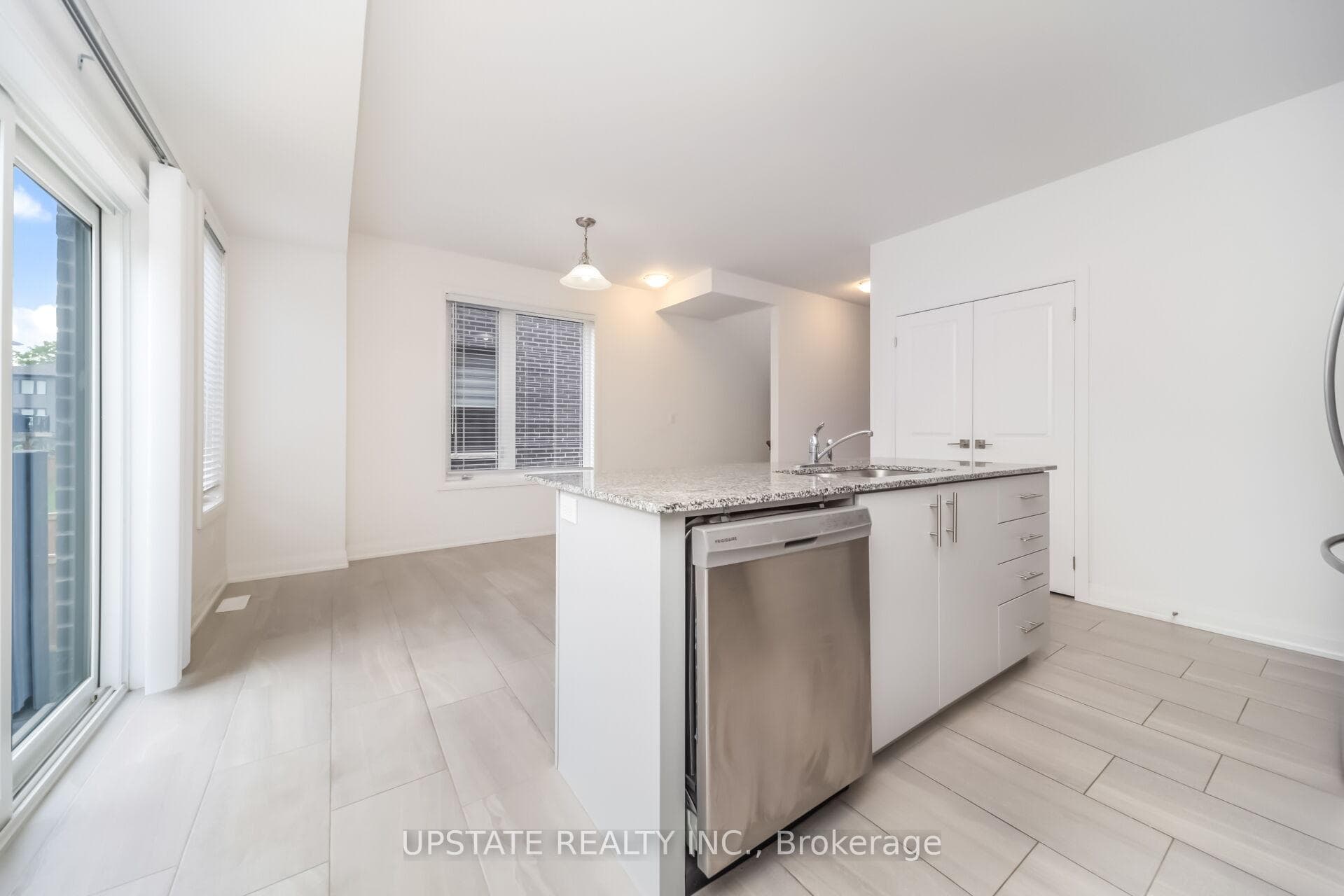 45 Humberstone Drive photo 20