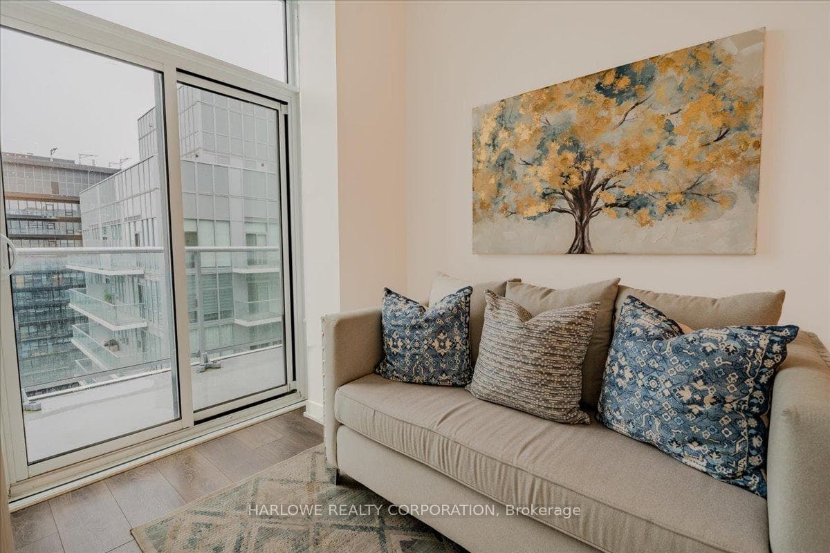 195 Redpath Avenue Unit PH12 photo 12