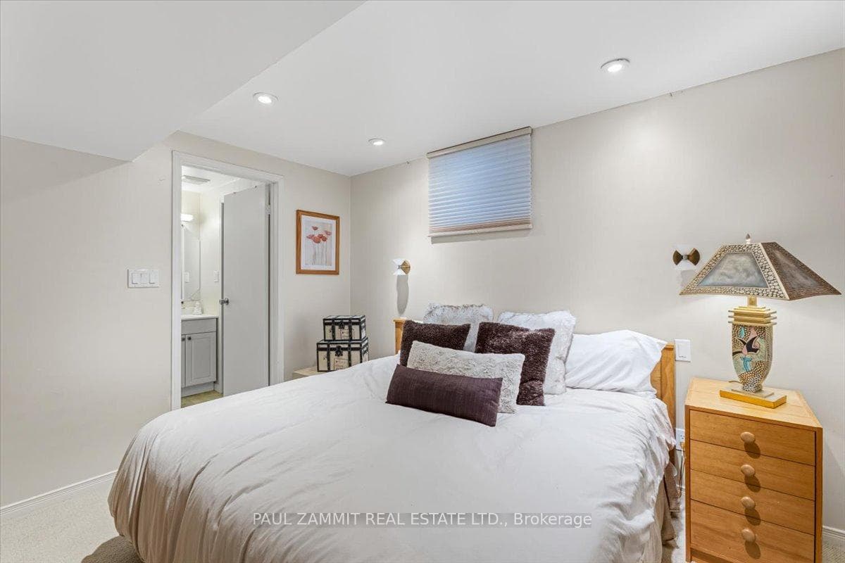 12 Kings College Road photo 28