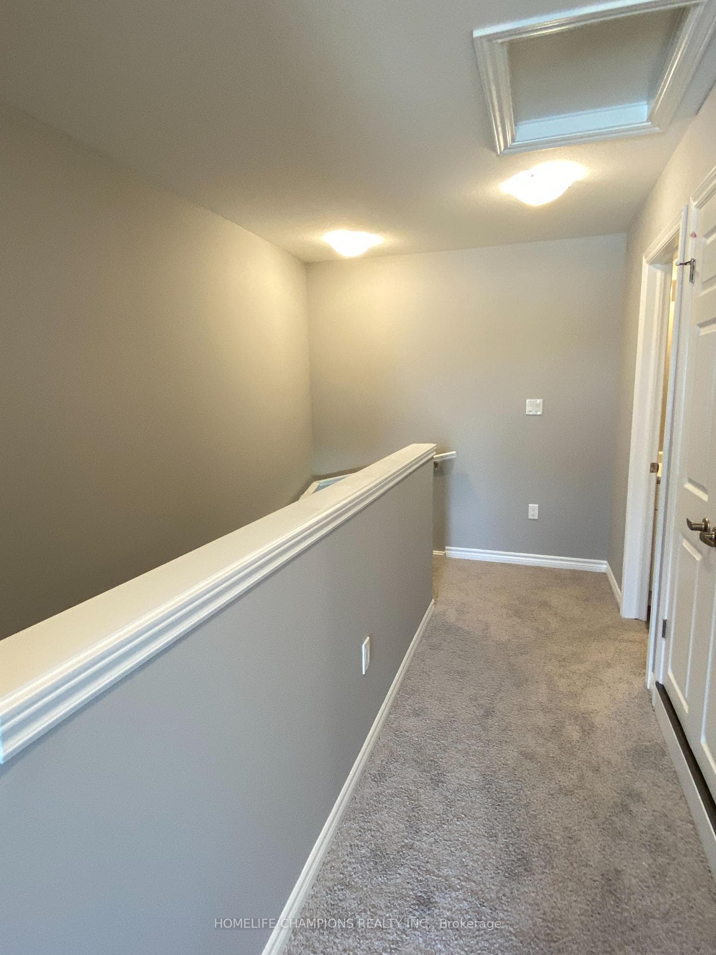 112 Lomond Lane photo 16