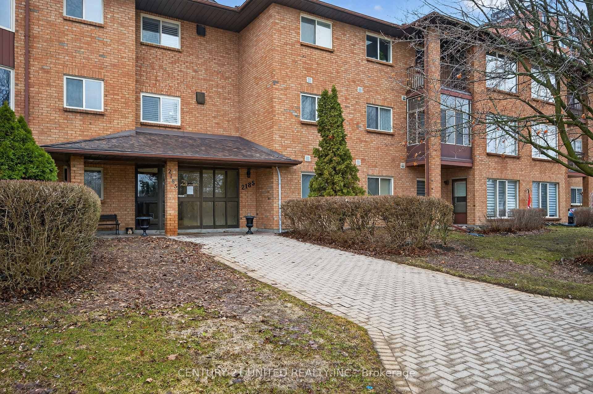 2185 Walker Avenue Unit 206 photo 2