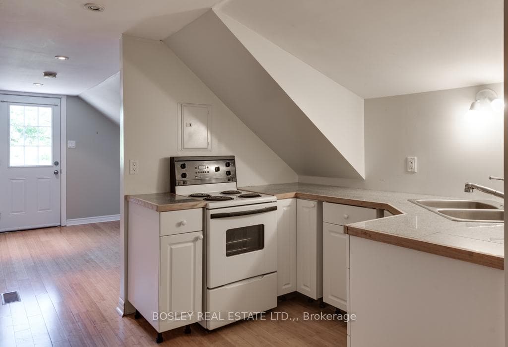 upper unit kitchen