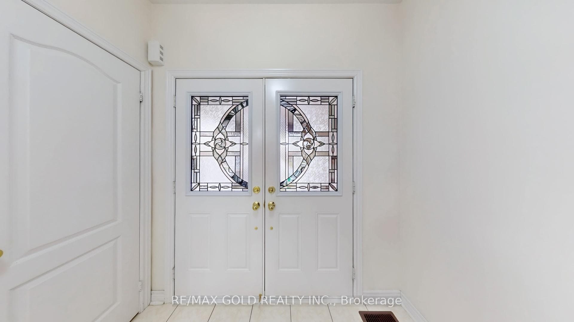 18 Kawana Road photo 3