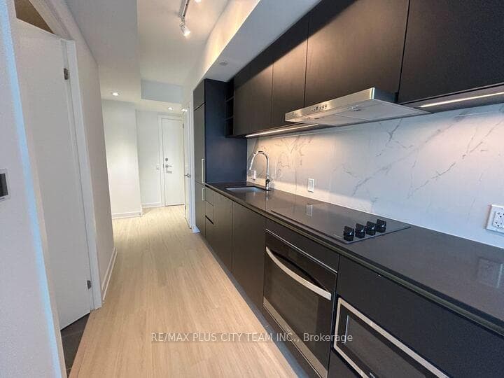 8 Wellesley Street Unit 2908 photo 6