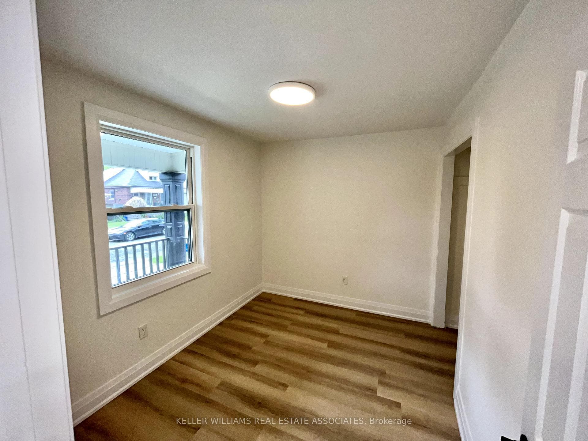 289 Fairfield Avenue photo 8