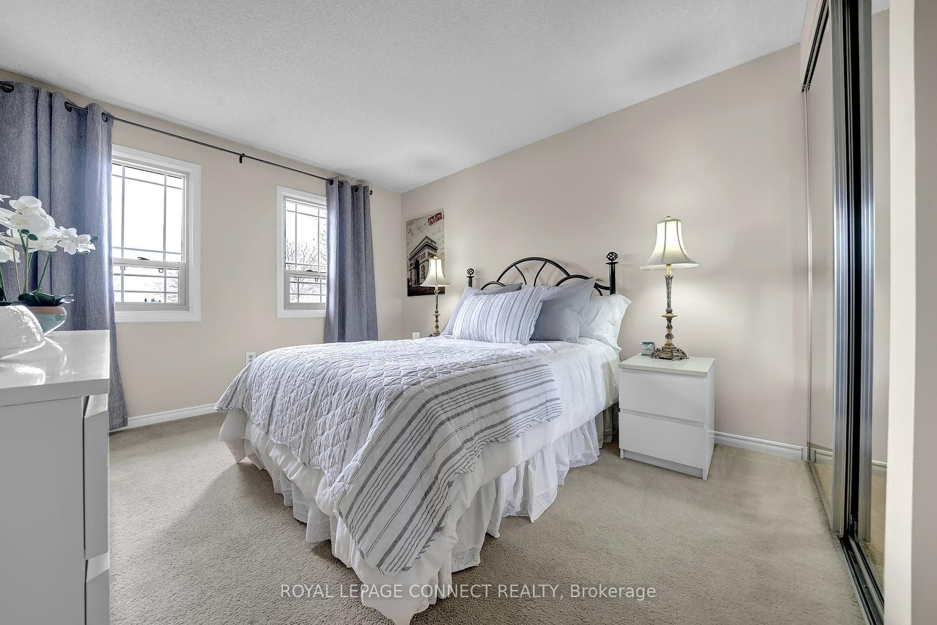 Bright and spacious 2nd bedroom