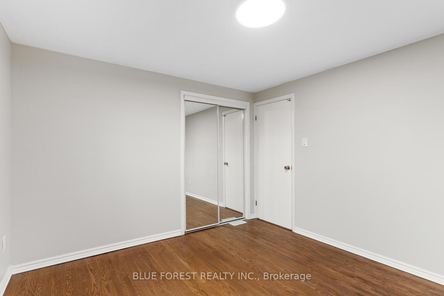 35 STANHOPE Crescent photo 17