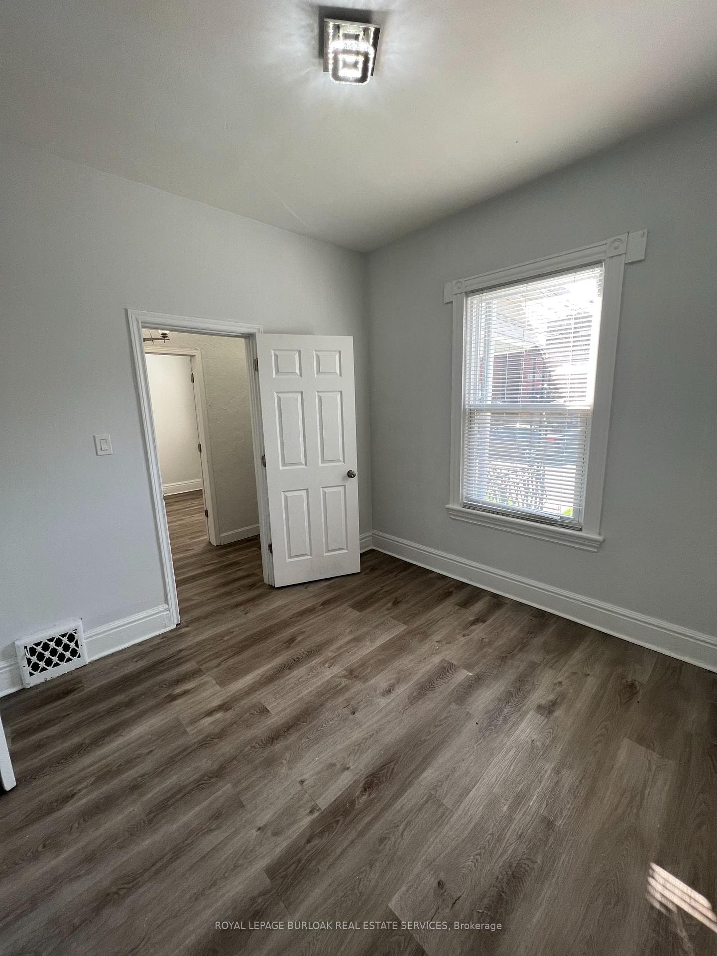 44 Madison Avenue photo 5