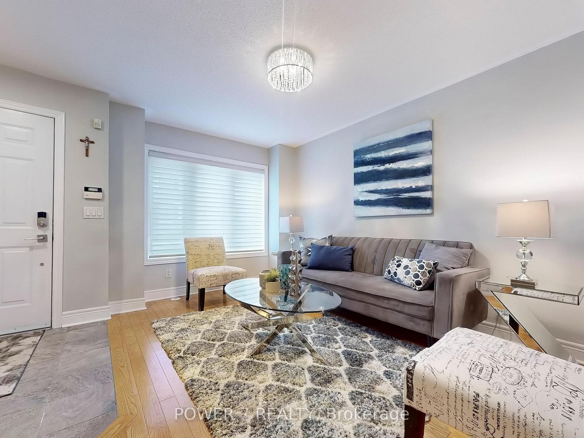 26 Suncrest Boulevard photo 4