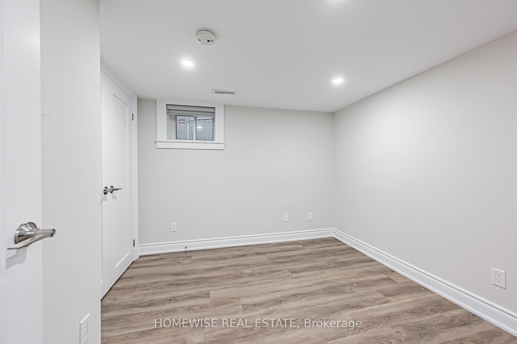 68 Fairleigh Crescent Unit Lower photo 7