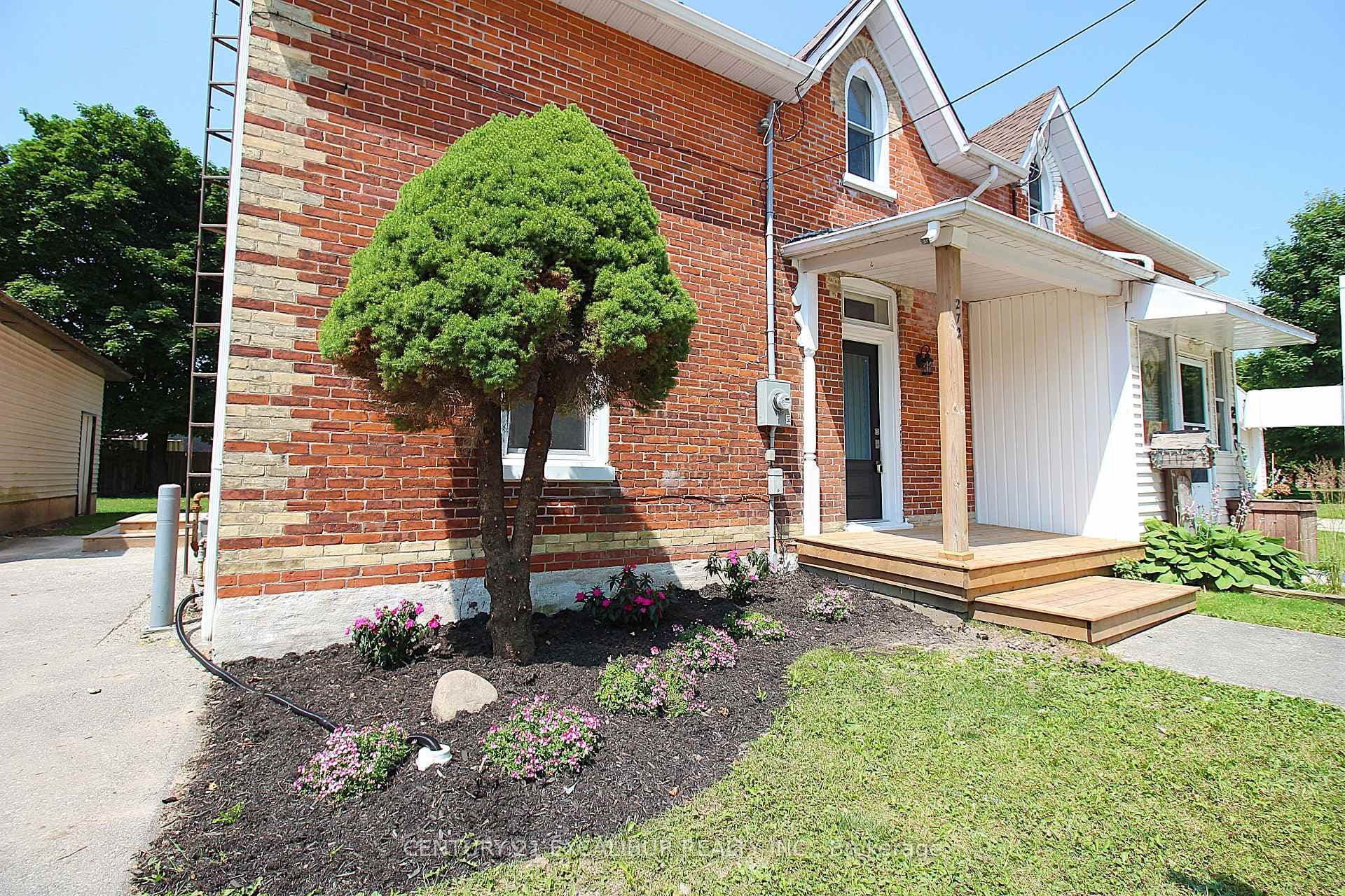 272 Isabella Street photo 2