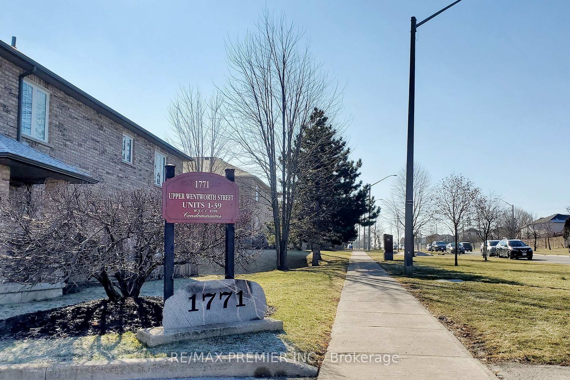 1771 Upper Wentworth Street Unit 34 photo 38