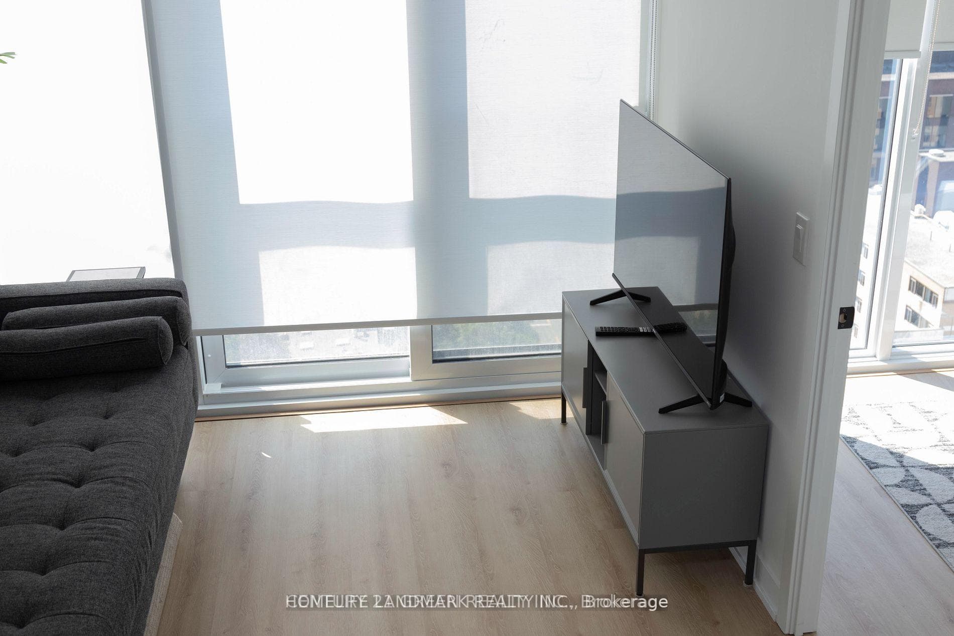 319 Jarvis Street Unit 2201 photo 1