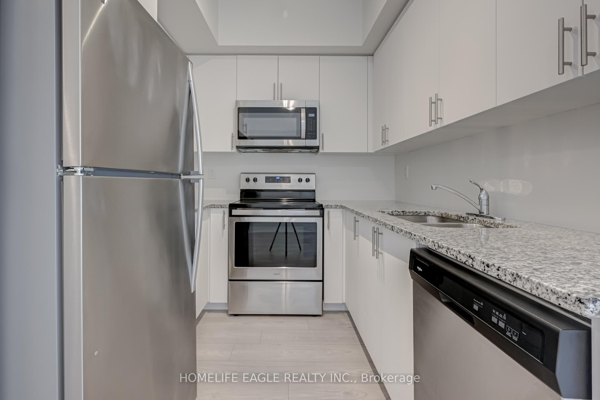 8825 Sheppard Avenue Unit 311 photo 9