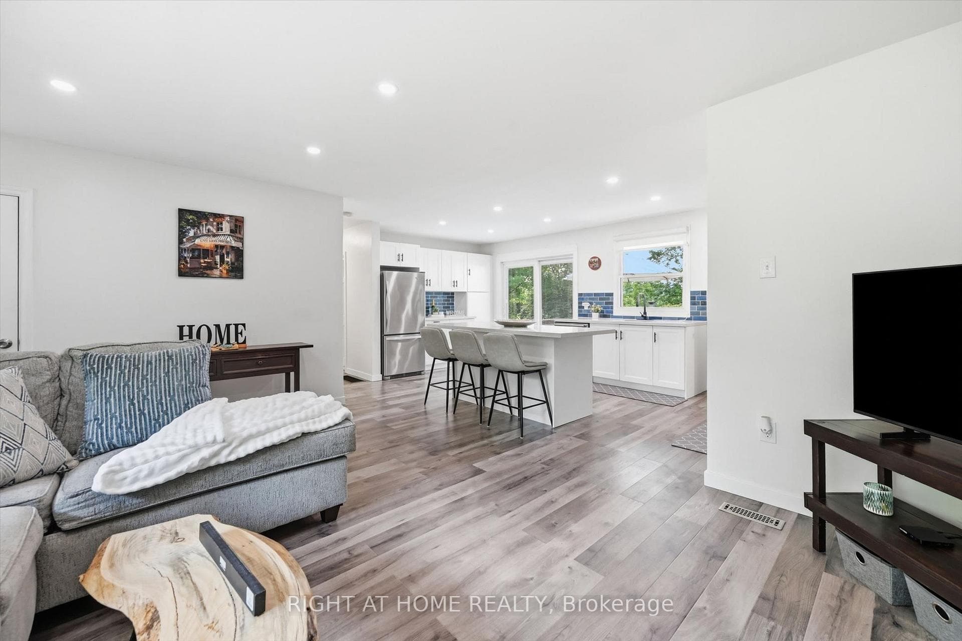 263 Weir's Lane photo 8