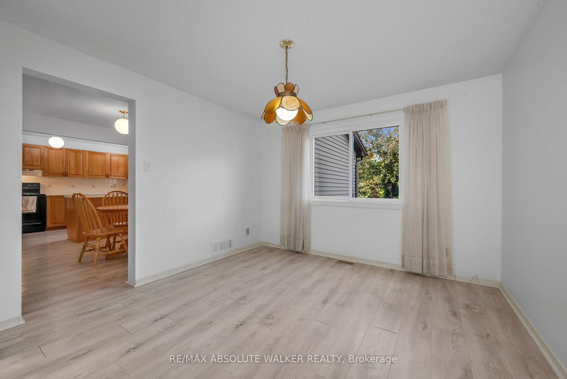 1889 Rosewind Court photo 12