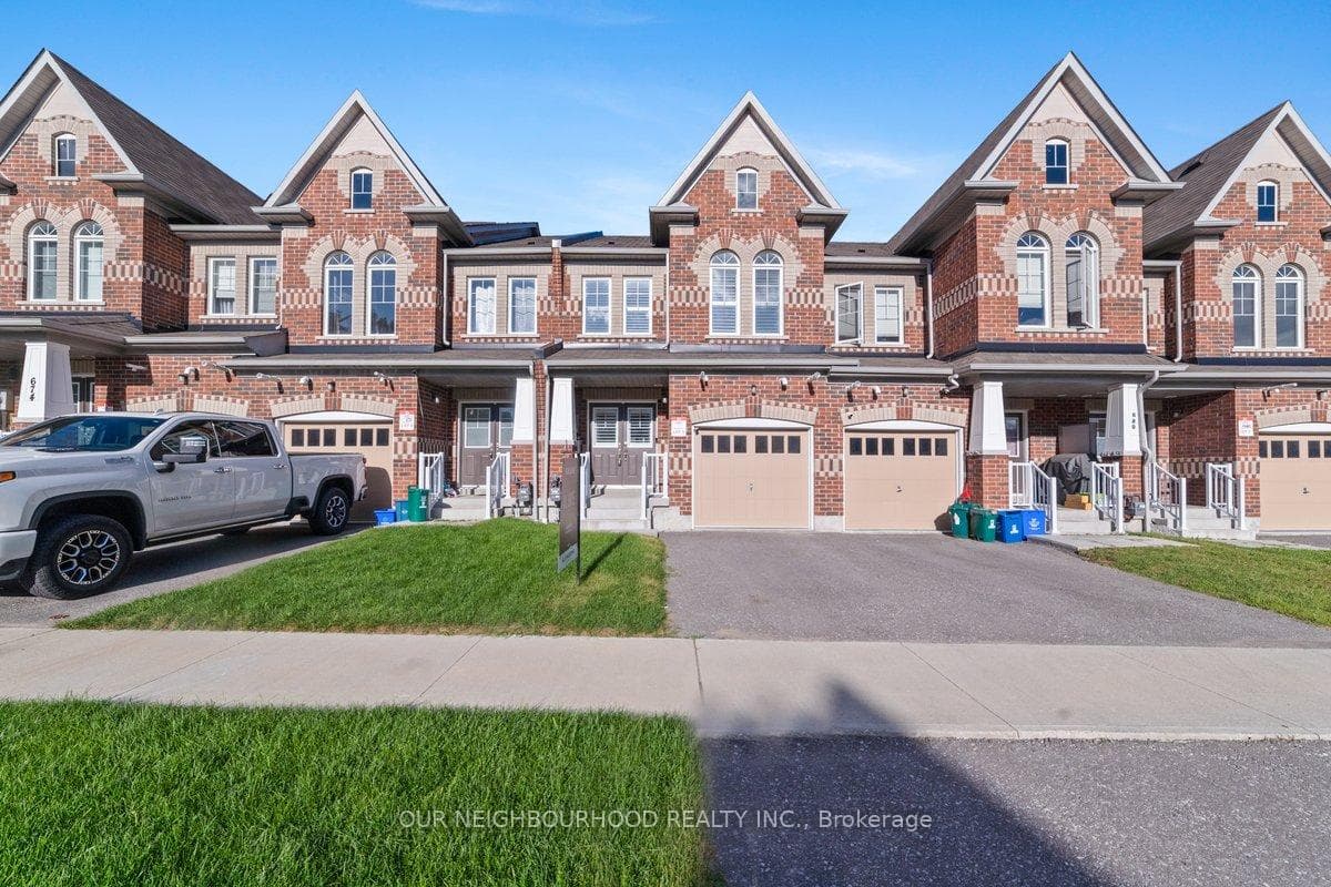 678 Krawchuk Crescent photo 1