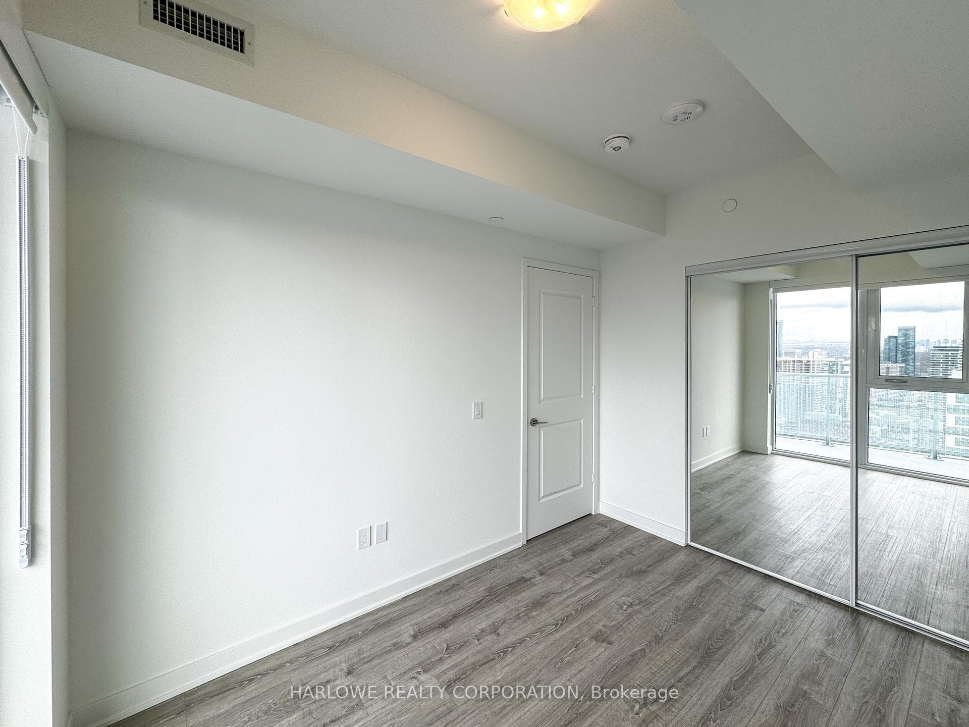 100 Dalhousie Street Unit 4502 photo 9