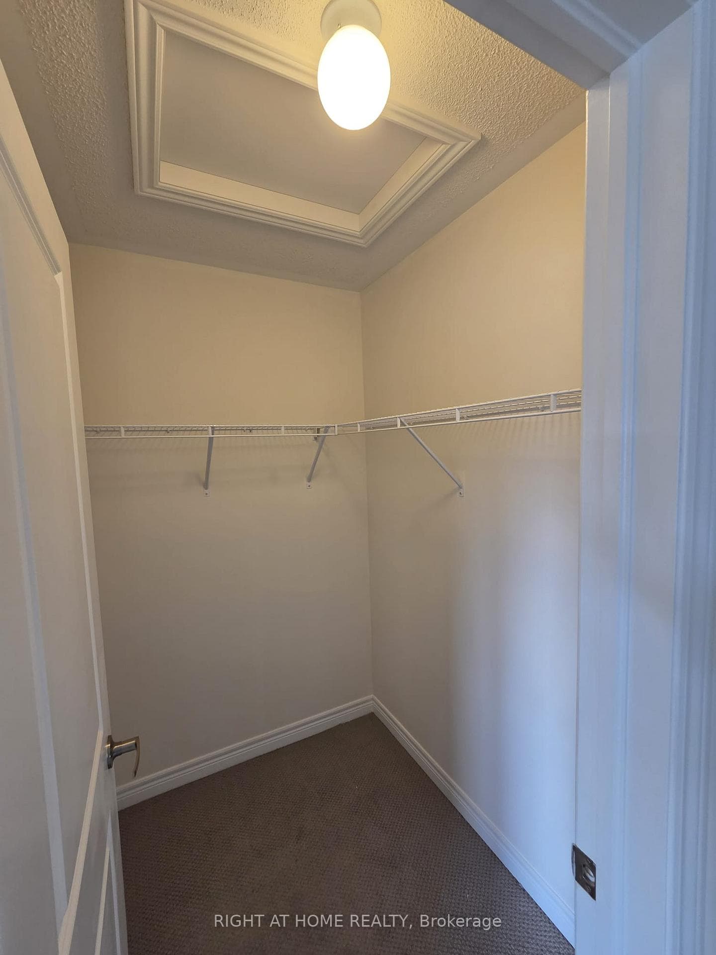 118 Purple Sage Drive Unit Upper photo 17