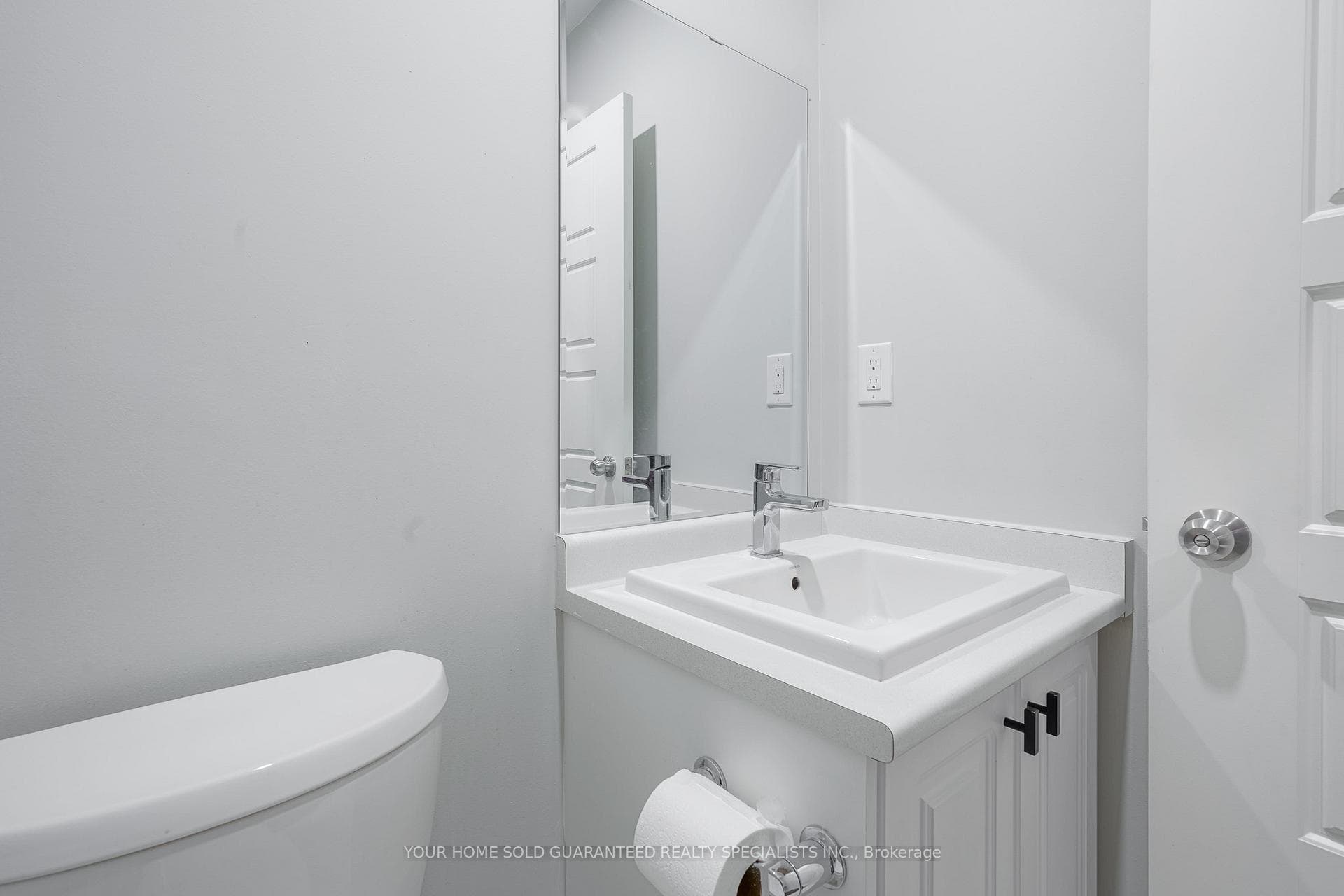 66 Allure Street photo 11