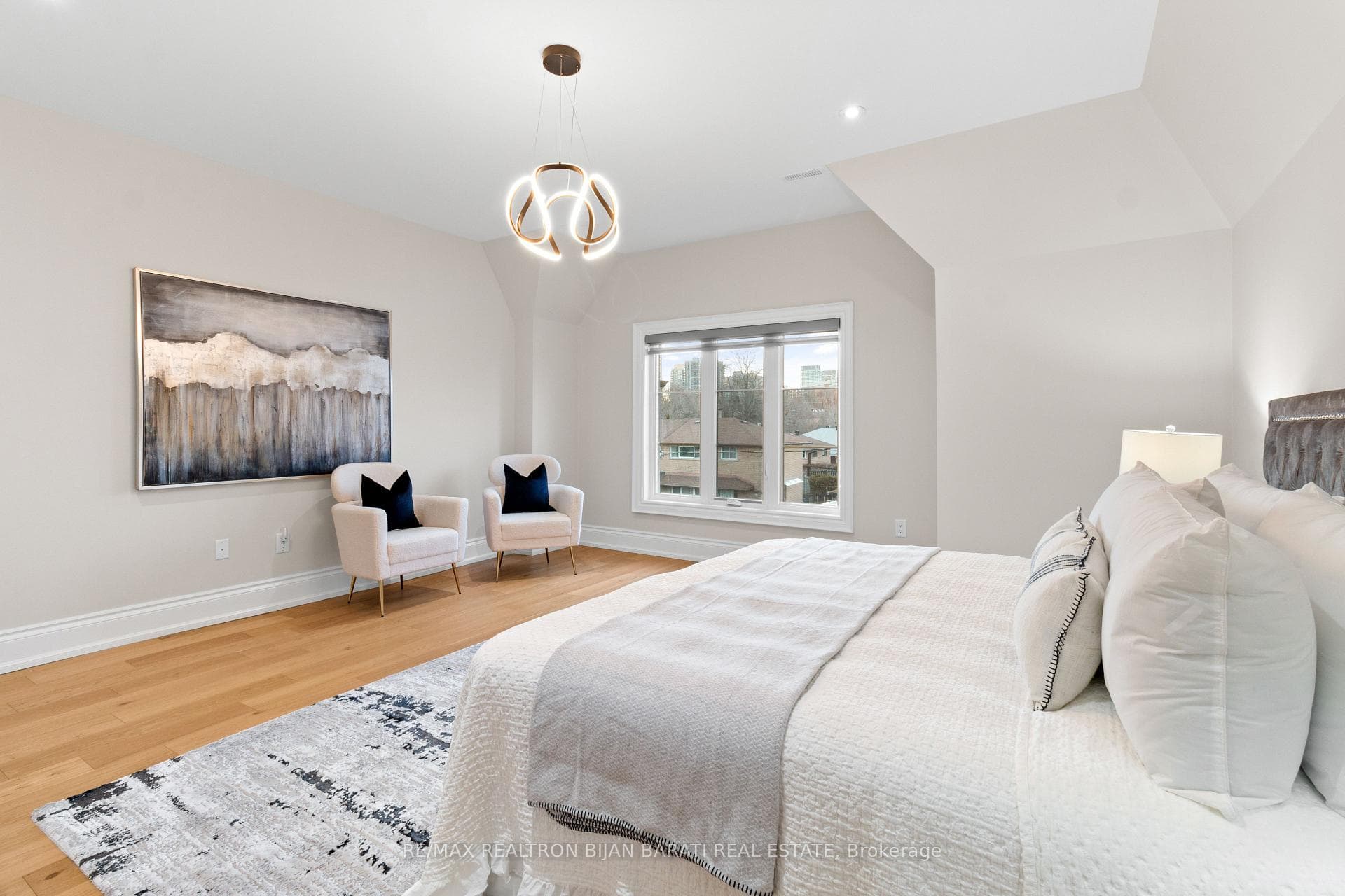 5 Charlemagne Drive photo 30
