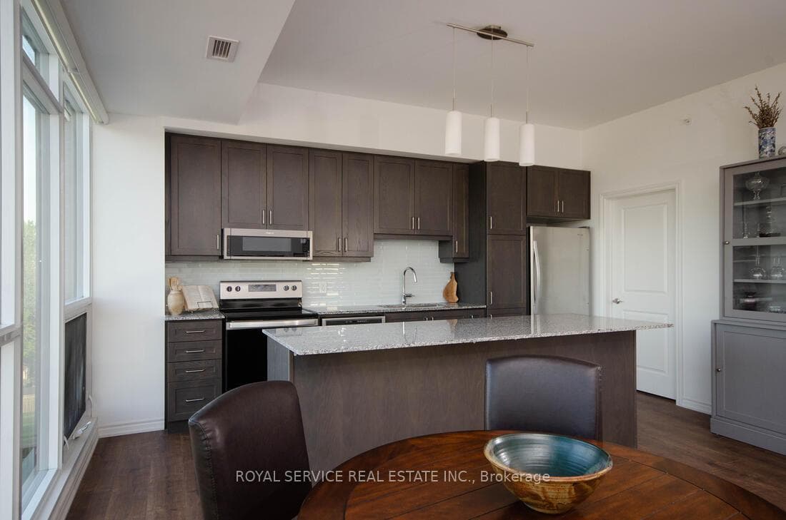 109 King Avenue Unit 604 photo 20
