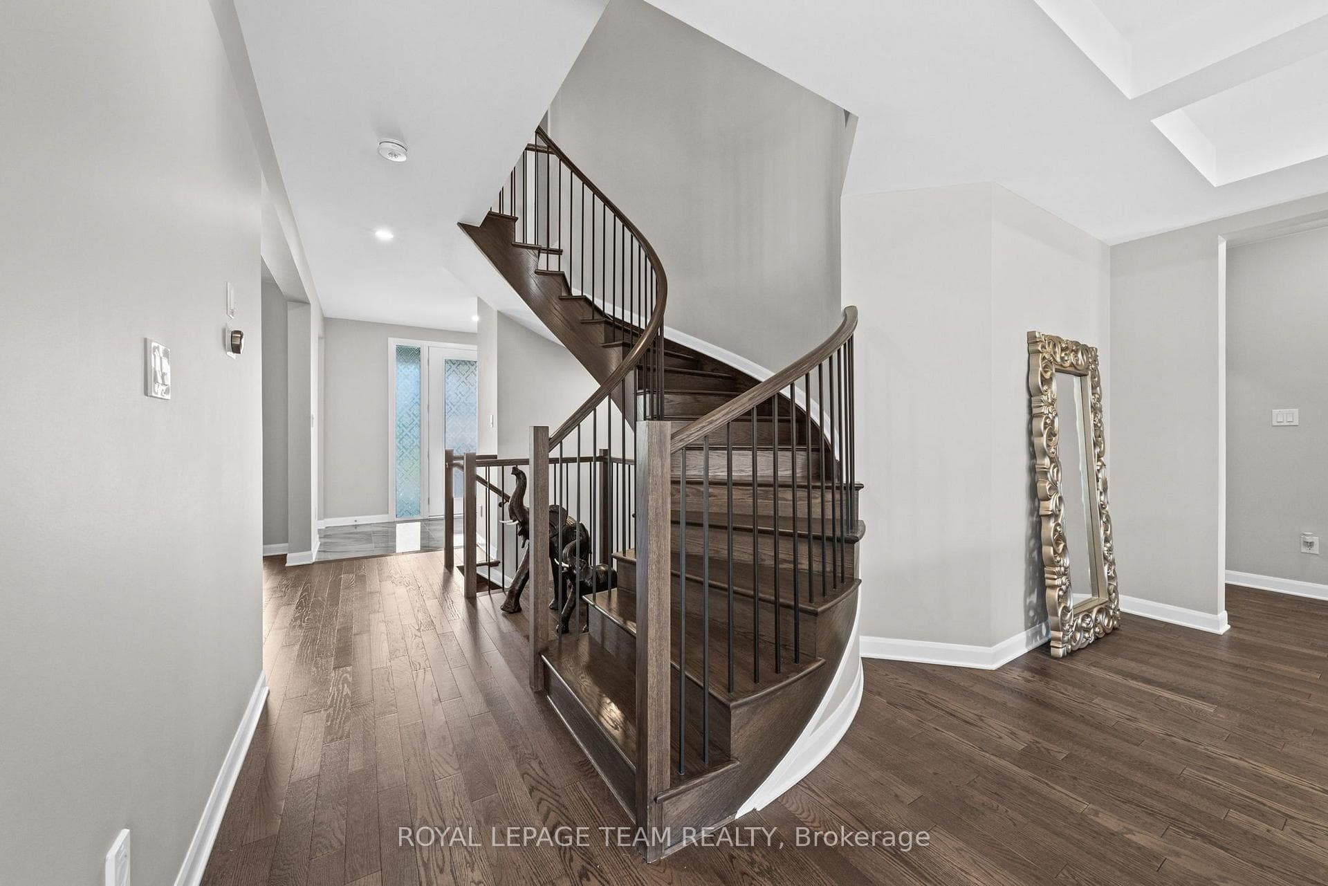 760 Shoal Street photo 23