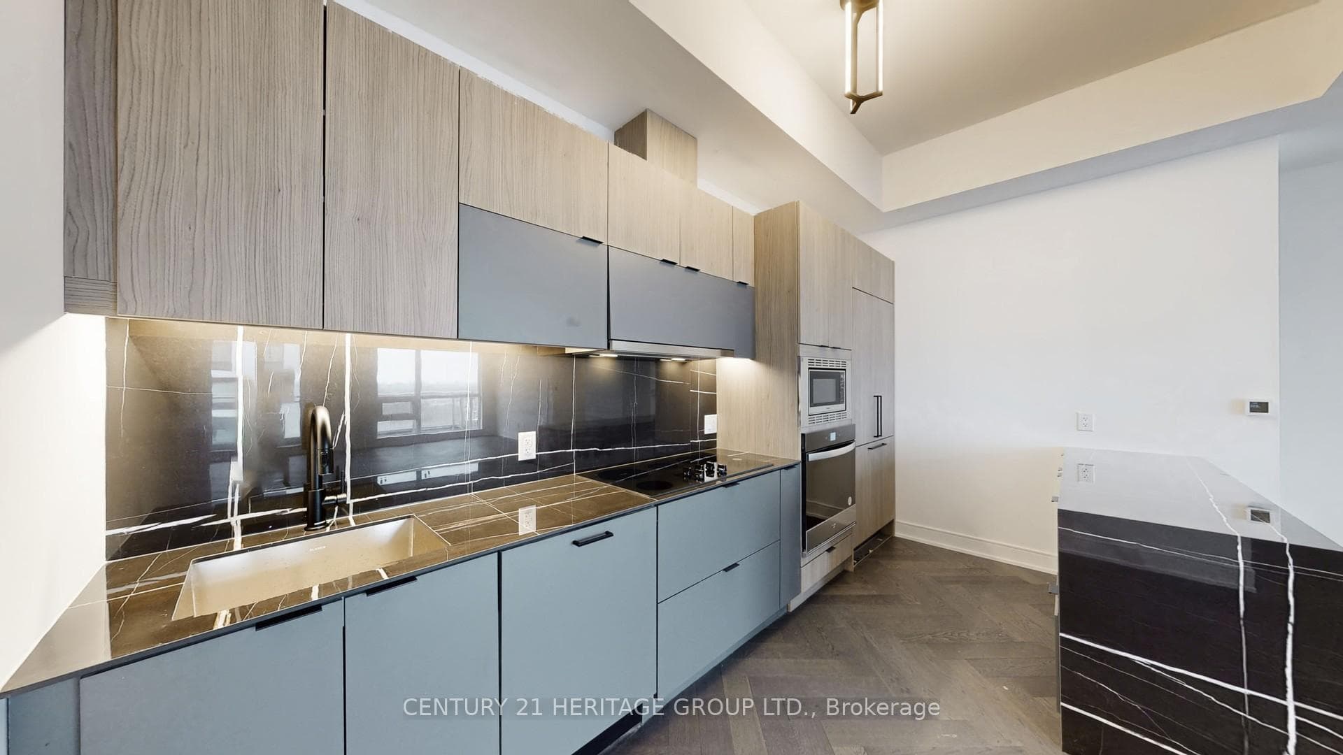 8888 Yonge Street Unit 1105 photo 14
