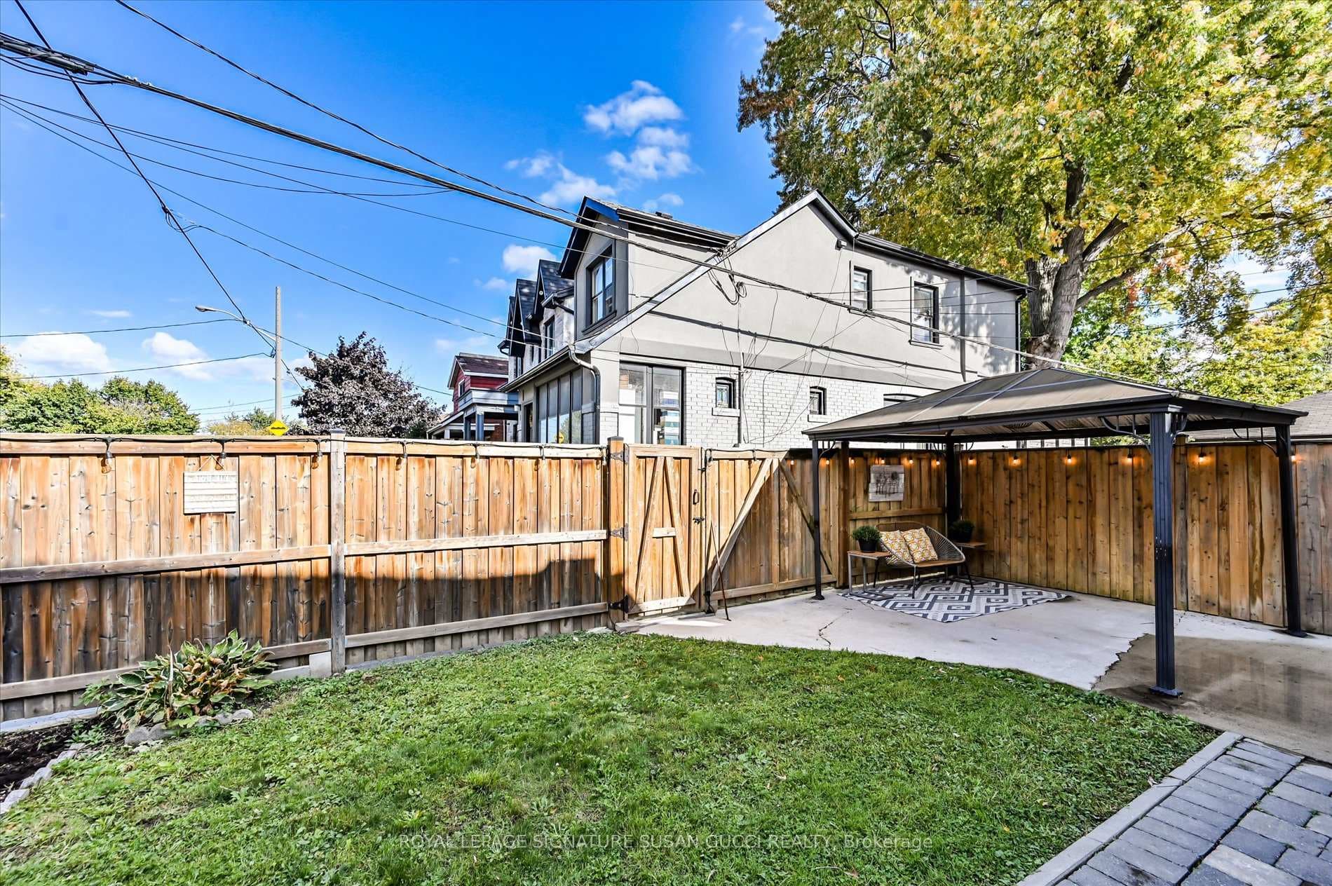 1425 Woodbine Avenue photo 36