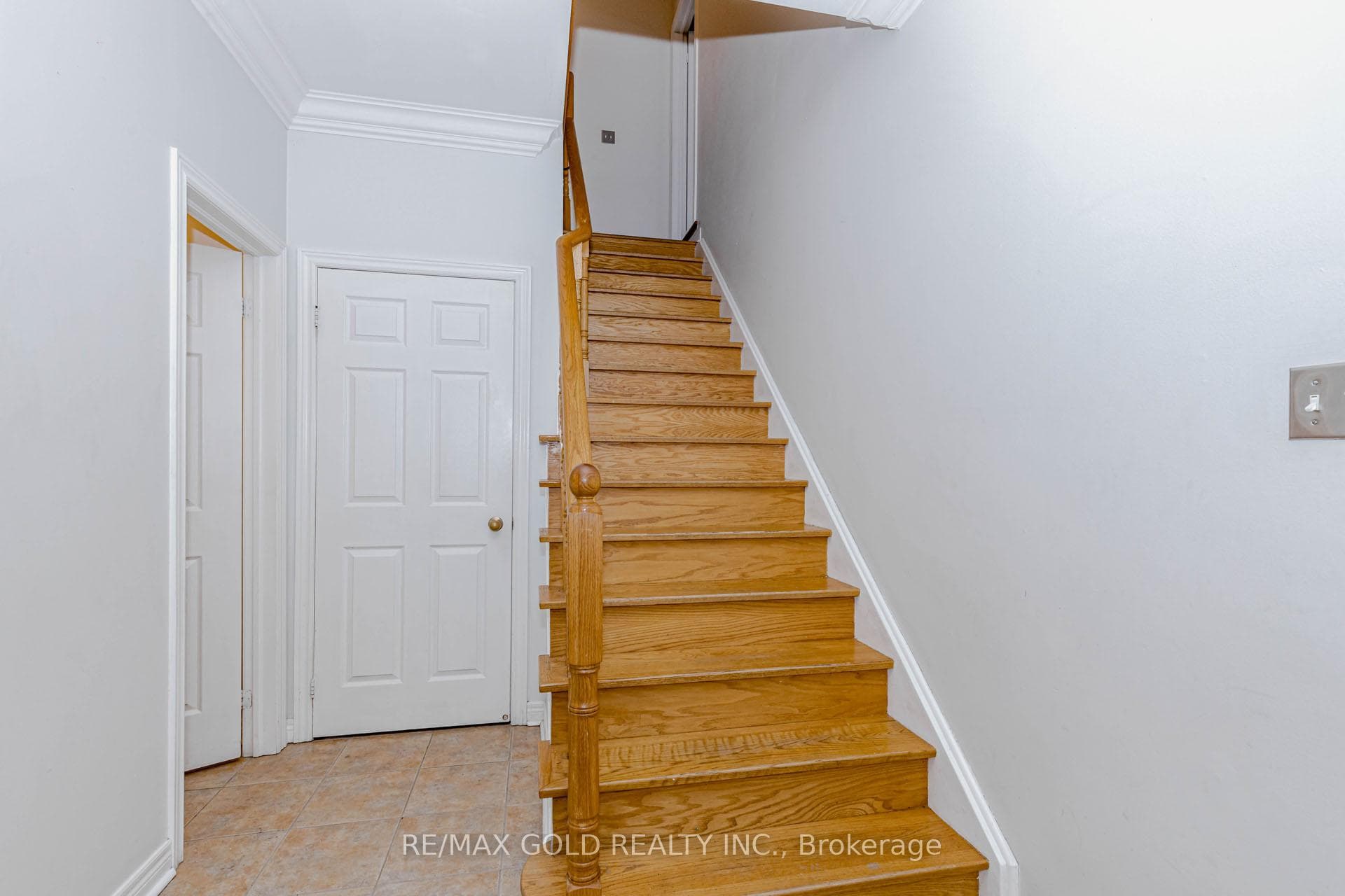 64 Mossgrove Crescent photo 17