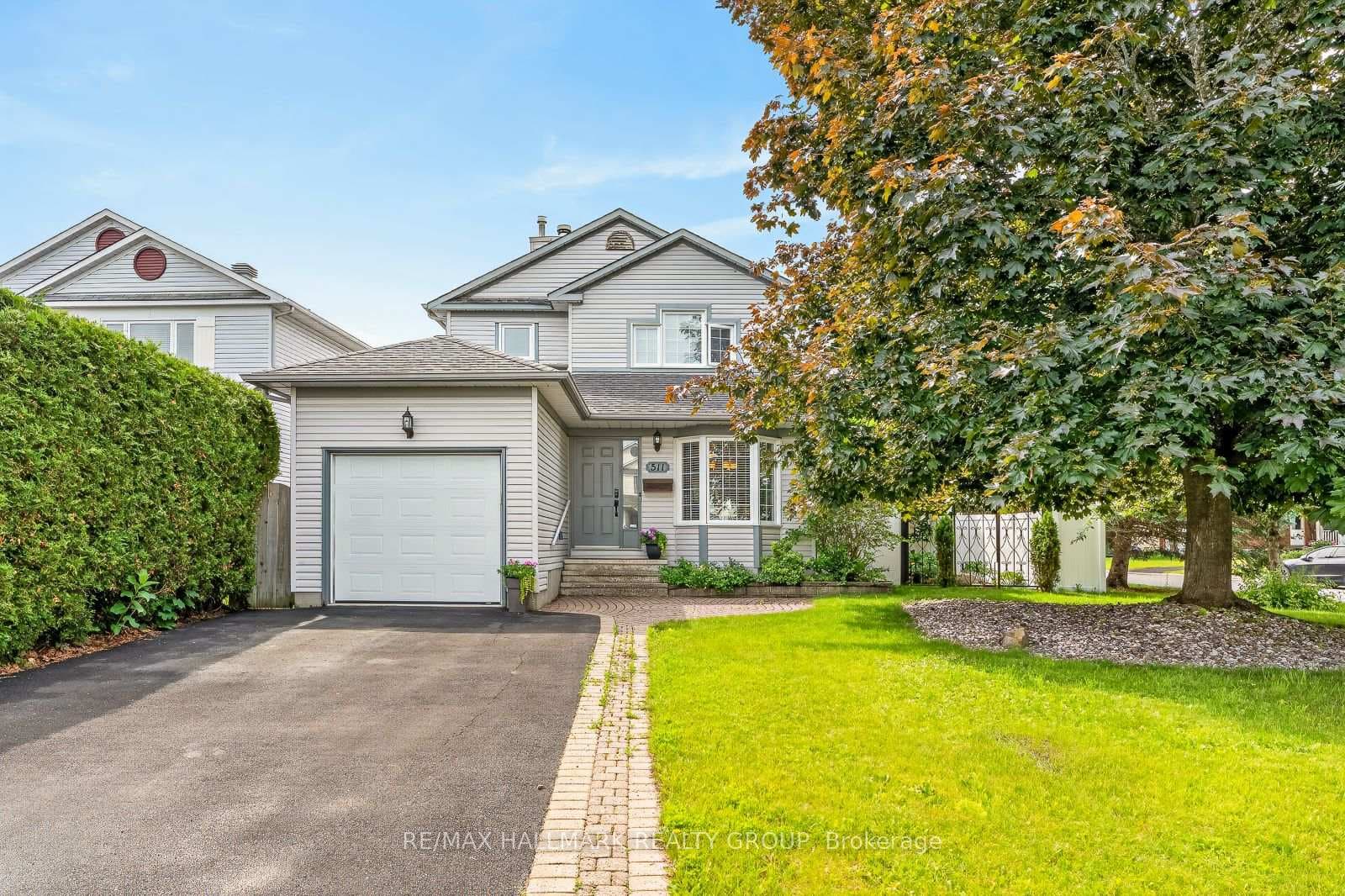 511 Deancourt Crescent photo 1