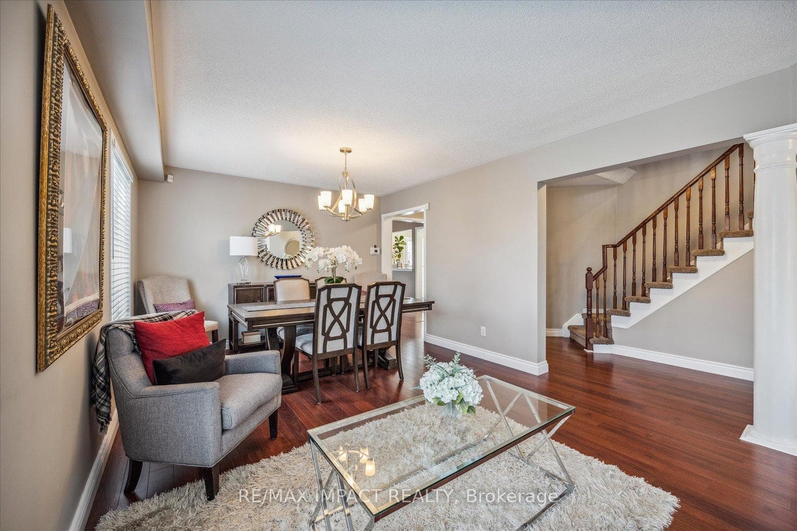1176 Ashgrove Crescent photo 11