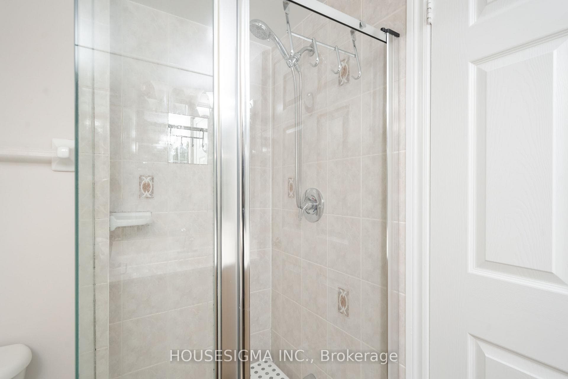 78 Harrison Garden Boulevard Unit 507 photo 20