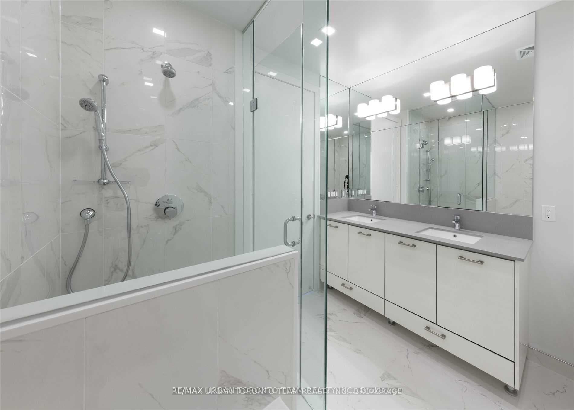 435 Richmond Street Unit Ph103 photo 20