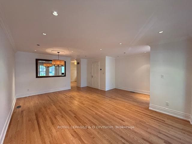 213 Cranbrooke Avenue photo 4