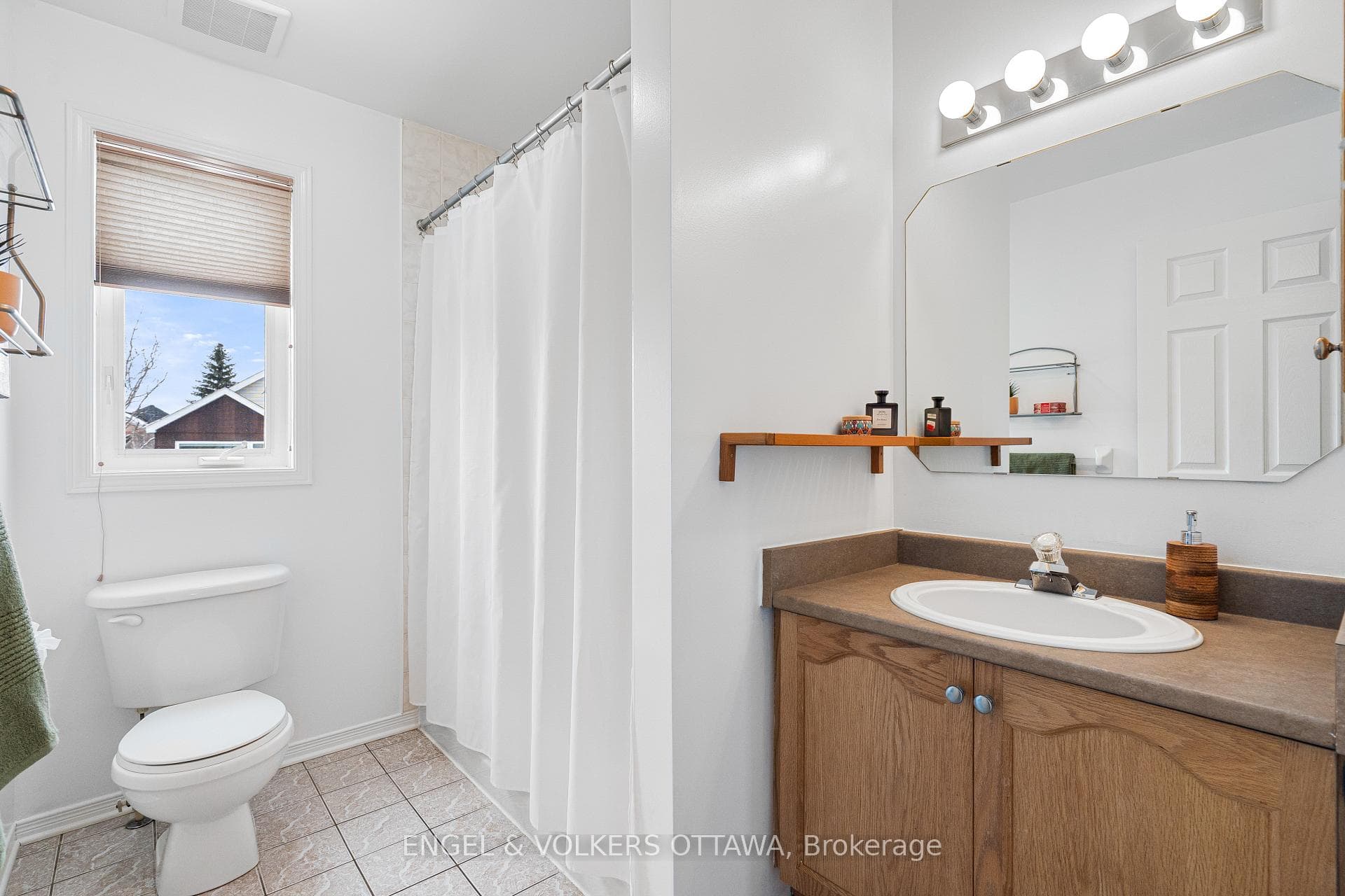 1567 Winterport Way photo 40