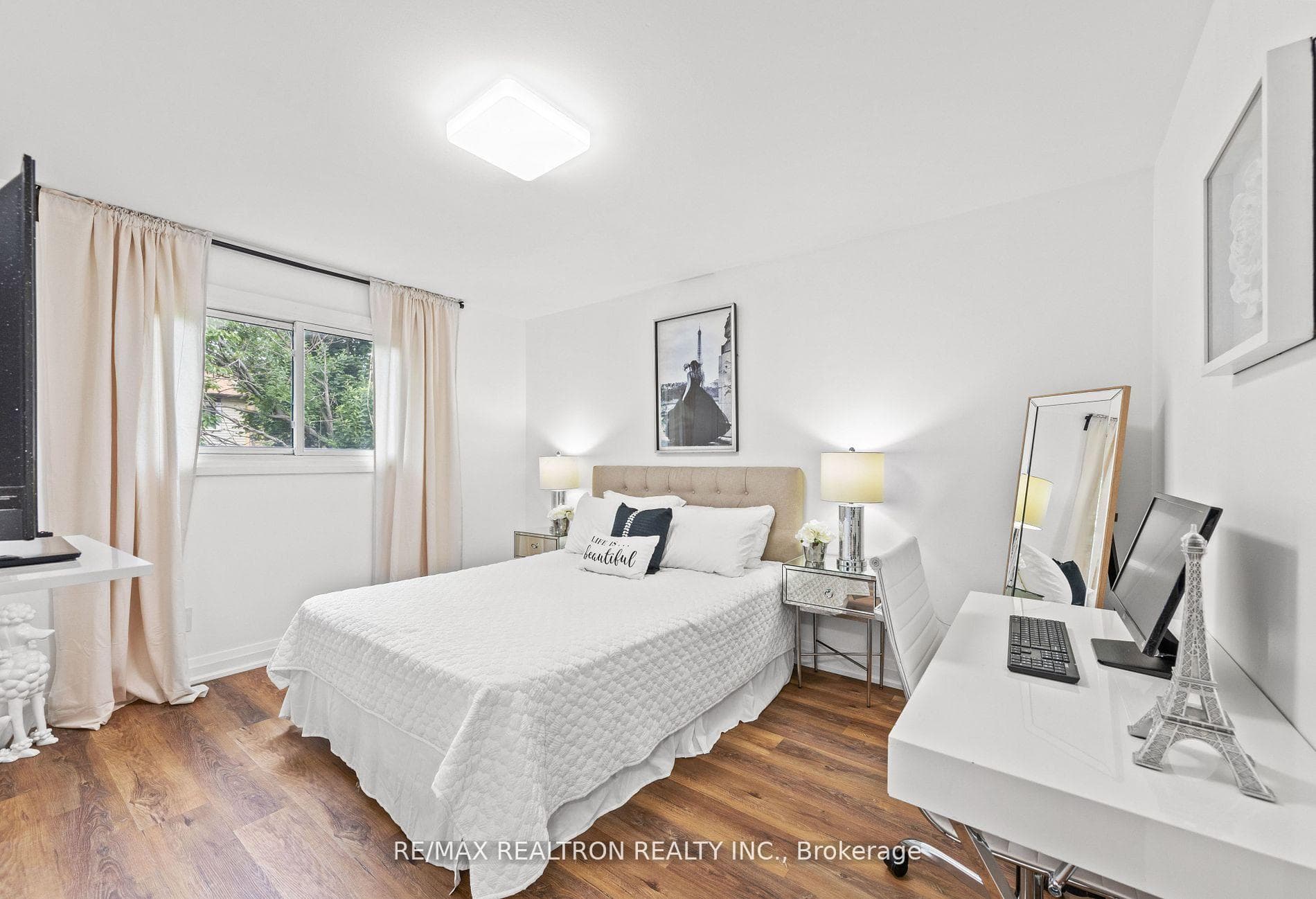 14 Mortimer Court photo 25