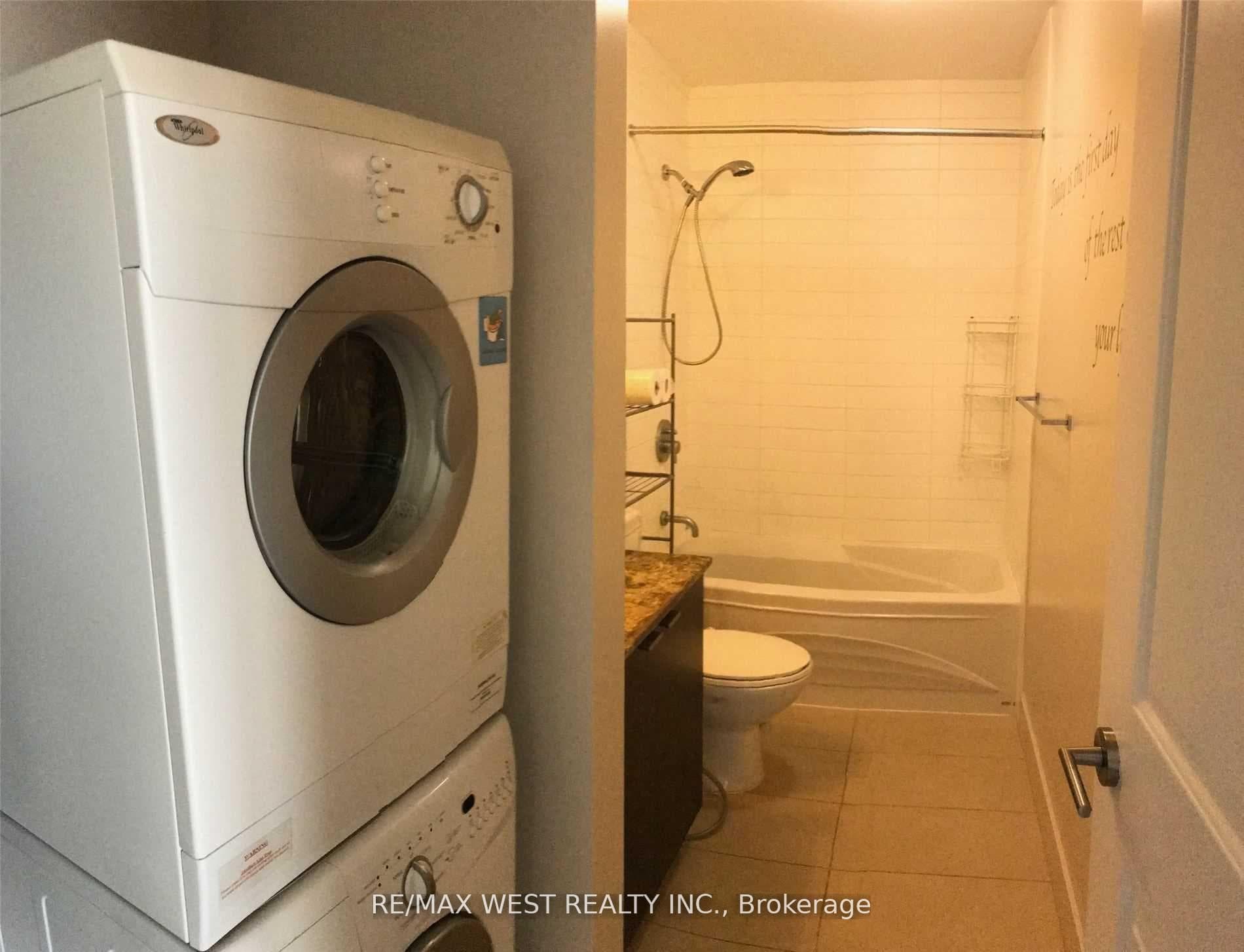 23 Sheppard Avenue Unit 2107 photo 6