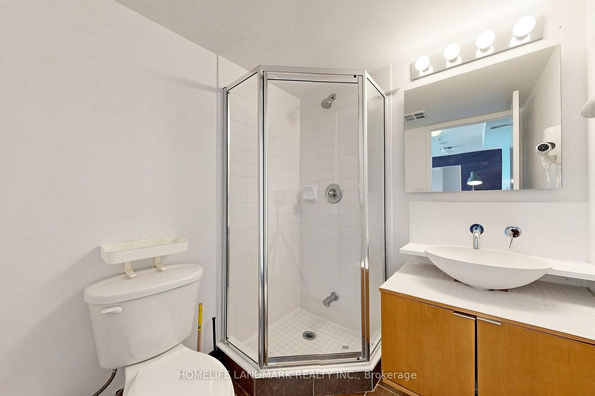 15 Fort York Boulevard Unit 2811 photo 20