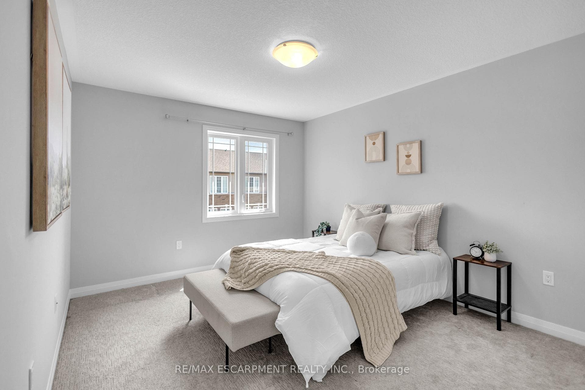 49 Laguna Village Crescent photo 21