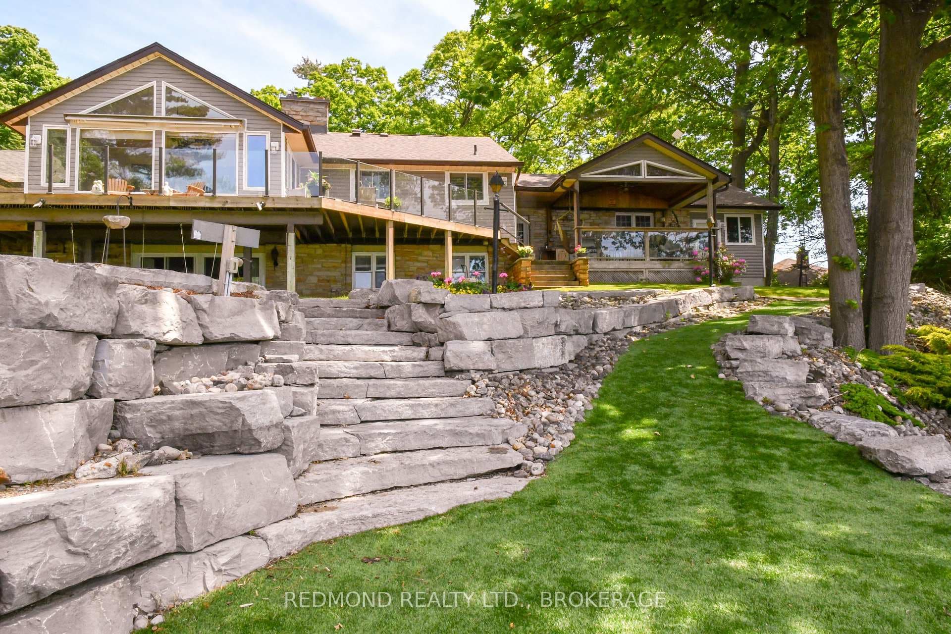 333 Howe Island Ferry Road photo 44