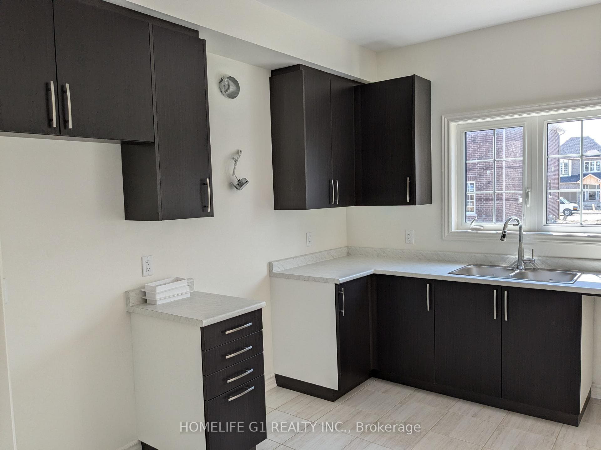 225 Prescott Drive photo 5