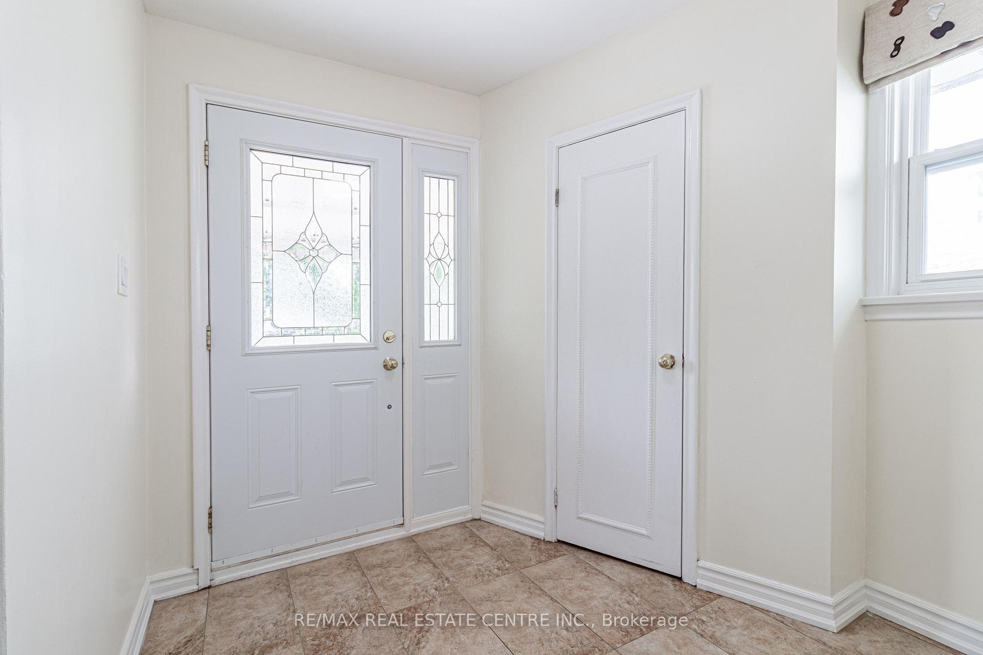 24 Duncairn Drive photo 5