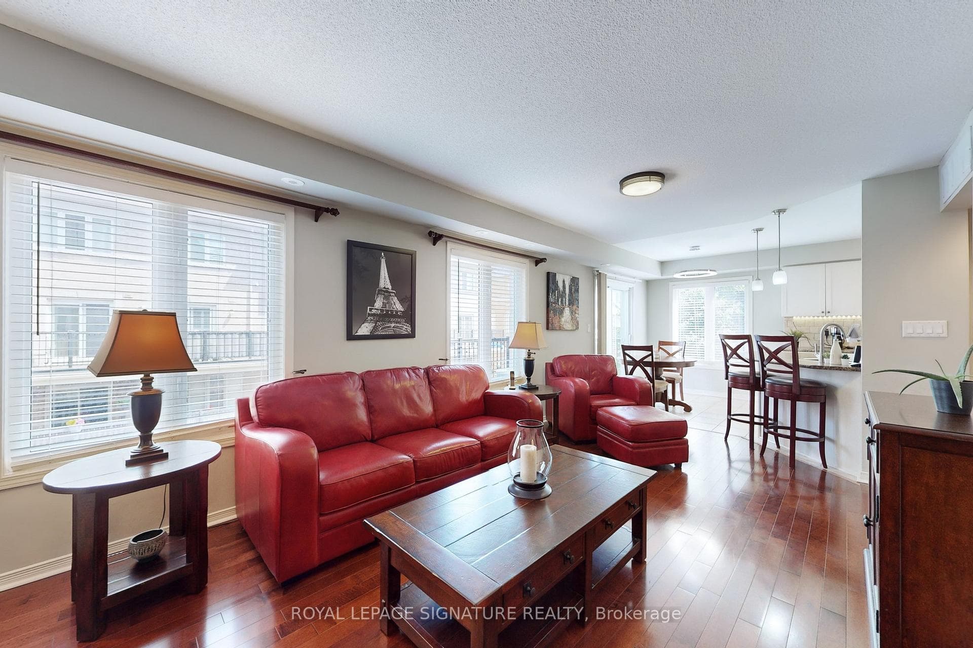 140 Louisbourg Way photo 1