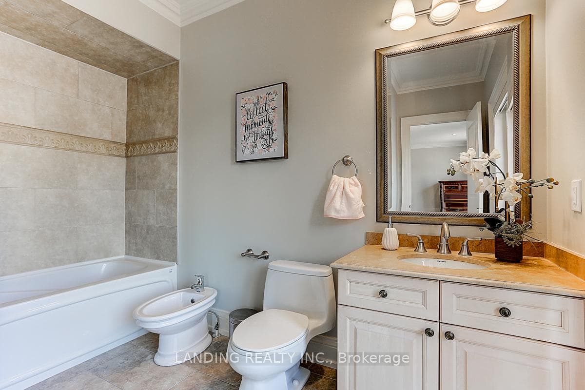 33 Winterport Court photo 27